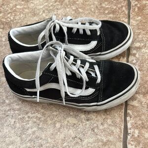 Vans Classic  Old Skool Black and White Sneakers size 3